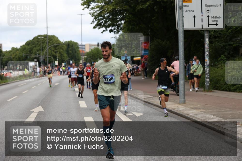 29.06.2025 - hella hamburg halbmarathon Yannick Fuchs http://msf.ph/oto/8202204 29.06.2025 10:32:06 20KM 1290, 2196, 2404, 2767, 3790, 5042, 5791, 5923, 6047, 6458, 9017, 9914, 10190, 10451, 11423, 12739, 12900, 13141, 13148, 13372, 13854, 14387, 14459, 14934, 15178, 15410, 16992, 17125, 17137, 18103, 18159, 18216, 18357, 18986 meine-sportfotos.de