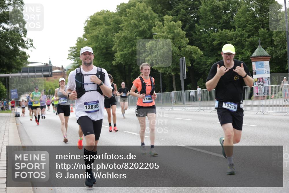 29.06.2025 - hella hamburg halbmarathon Jannik Wohlers http://msf.ph/oto/8202205 29.06.2025 10:25:32 Lombardsbrücke 1479, 3765, 4378, 4797, 5497, 6663, 8276, 10104, 10219, 11139, 11596, 11699, 11828, 11859, 12074, 12505, 12838, 12945, 12946, 14179, 14223, 14356, 16354, 16927, 17369, 19144 meine-sportfotos.de