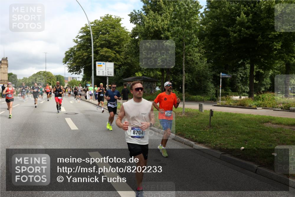 29.06.2025 - hella hamburg halbmarathon Yannick Fuchs http://msf.ph/oto/8202233 29.06.2025 10:44:47 20KM 1119, 1461, 1466, 1507, 1750, 1817, 2207, 2880, 3654, 4077, 4346, 4816, 5018, 5115, 6027, 6662, 6712, 6795, 7052, 7134, 7176, 7397, 7583, 7930, 7932, 8117, 8572, 8704, 8819, 9057, 11214, 11356, 11607, 12016, 12624, 12949, 13008, 13687, 13701, 13875, 14034, 14125, 14257, 14626, 15362, 15395, 15720, 15803, 15950, 16285, 16291, 16716, 17179, 17221, 17384, 18006, 18066, 18370, 18394, 18489, 18811 meine-sportfotos.de