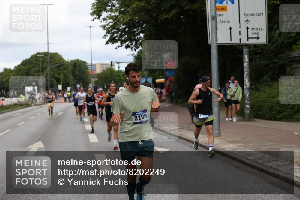 29.06.2025 - hella hamburg halbmarathon Yannick Fuchs http://msf.ph/oto/8202249 29.06.2025 10:32:06 20KM 1290, 2196, 2404, 2767, 3790, 5042, 5791, 5923, 6047, 6458, 9017, 9914, 10190, 10451, 11423, 12739, 12900, 13141, 13148, 13372, 13854, 14387, 14459, 14934, 15178, 15410, 16992, 17125, 17137, 18103, 18159, 18216, 18357, 18986 meine-sportfotos.de