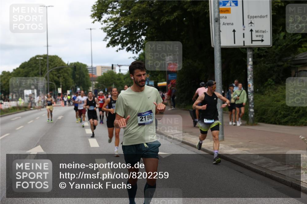 29.06.2025 - hella hamburg halbmarathon Yannick Fuchs http://msf.ph/oto/8202259 29.06.2025 10:32:06 20KM 1290, 2196, 2404, 2767, 3790, 5042, 5791, 5923, 6047, 6458, 9017, 9914, 10190, 10451, 11423, 12739, 12900, 13141, 13148, 13372, 13854, 14387, 14459, 14934, 15178, 15410, 16992, 17125, 17137, 18103, 18159, 18216, 18357, 18986 meine-sportfotos.de