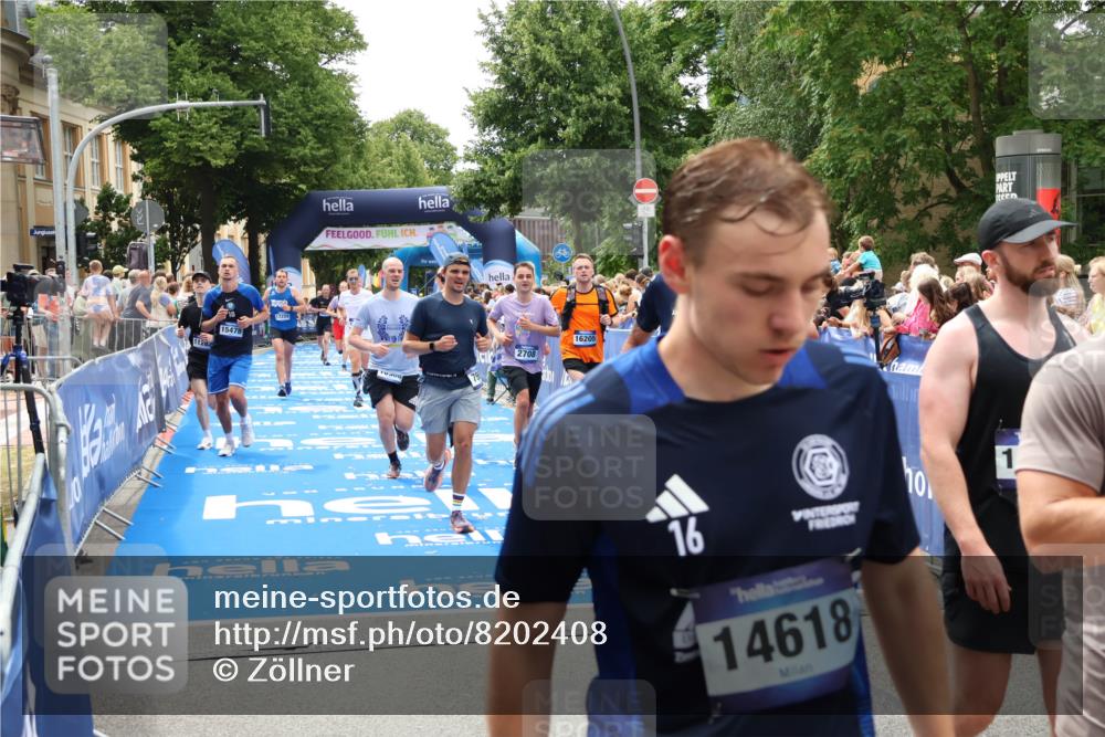 29.06.2025 - hella hamburg halbmarathon Zöllner http://msf.ph/oto/8202408 29.06.2025 10:47:47 Ziel 2340, 2708, 5915, 7962, 8564, 10988, 11283, 12679, 13948, 14383, 15478, 16205, 17229, 18430 meine-sportfotos.de