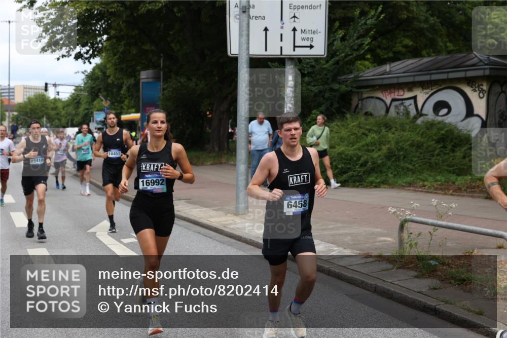 29.06.2025 - hella hamburg halbmarathon Yannick Fuchs http://msf.ph/oto/8202414 29.06.2025 10:32:08 20KM 1290, 1505, 2196, 2404, 2767, 3790, 5042, 5791, 5923, 6047, 6458, 9017, 9914, 10190, 10451, 11106, 11423, 12739, 12900, 13141, 13148, 13372, 13854, 14387, 15178, 15410, 16992, 17125, 17137, 18103, 18159, 18216, 18357, 18986 meine-sportfotos.de