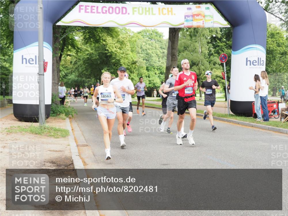 29.06.2025 - hella hamburg halbmarathon MichiJ http://msf.ph/oto/8202481 29.06.2025 10:21:46 Zwischen KM18-KM19 51, 1407, 2746, 3935, 6358, 8062, 10876, 12899, 12987, 14028, 18562, 18563 meine-sportfotos.de