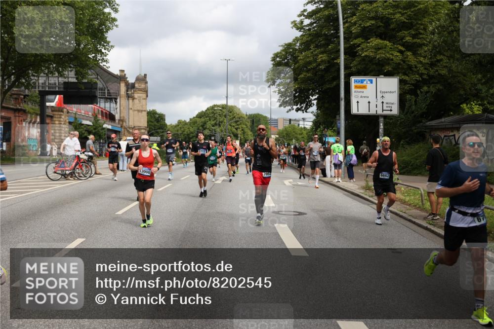 29.06.2025 - hella hamburg halbmarathon Yannick Fuchs http://msf.ph/oto/8202545 29.06.2025 10:44:47 20KM 1119, 1461, 1466, 1507, 1750, 1817, 2207, 2880, 3654, 4077, 4346, 4816, 5018, 5115, 6027, 6662, 6712, 6795, 7052, 7134, 7176, 7397, 7583, 7930, 7932, 8117, 8572, 8704, 8819, 9057, 11214, 11356, 11607, 12016, 12624, 12949, 13008, 13687, 13701, 13875, 14034, 14125, 14257, 14626, 15362, 15395, 15720, 15803, 15950, 16285, 16291, 16716, 17179, 17221, 17384, 18006, 18066, 18370, 18394, 18489, 18811 meine-sportfotos.de