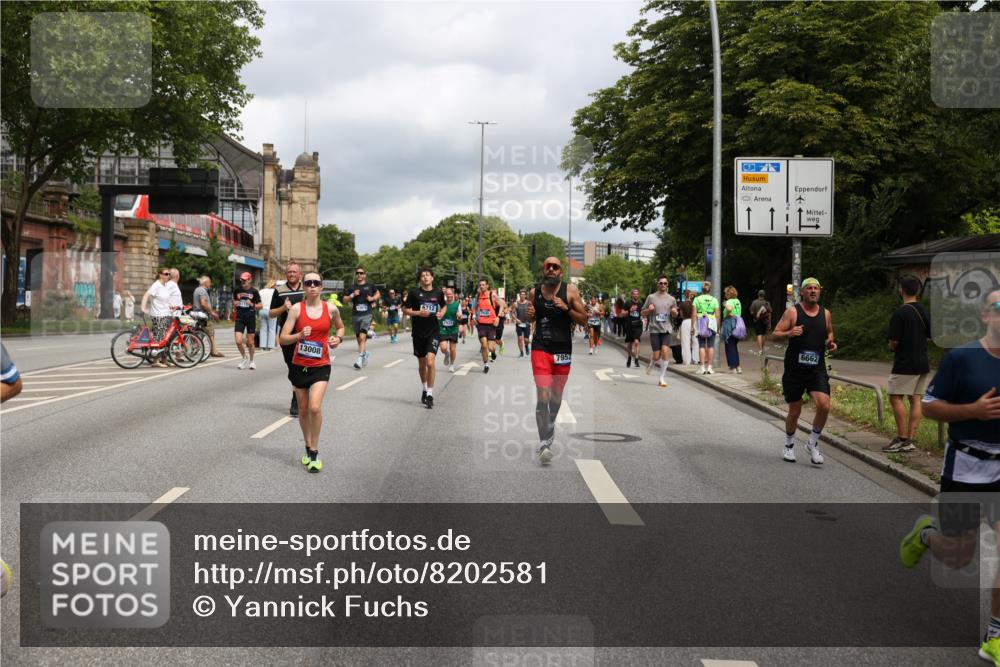 29.06.2025 - hella hamburg halbmarathon Yannick Fuchs http://msf.ph/oto/8202581 29.06.2025 10:44:47 20KM 1119, 1461, 1466, 1507, 1750, 1817, 2207, 2880, 3654, 4077, 4346, 4816, 5018, 5115, 6027, 6662, 6712, 6795, 7052, 7134, 7176, 7397, 7583, 7930, 7932, 8117, 8572, 8704, 8819, 9057, 11214, 11356, 11607, 12016, 12624, 12949, 13008, 13687, 13701, 13875, 14034, 14125, 14257, 14626, 15362, 15395, 15720, 15803, 15950, 16285, 16291, 16716, 17179, 17221, 17384, 18006, 18066, 18370, 18394, 18489, 18811 meine-sportfotos.de
