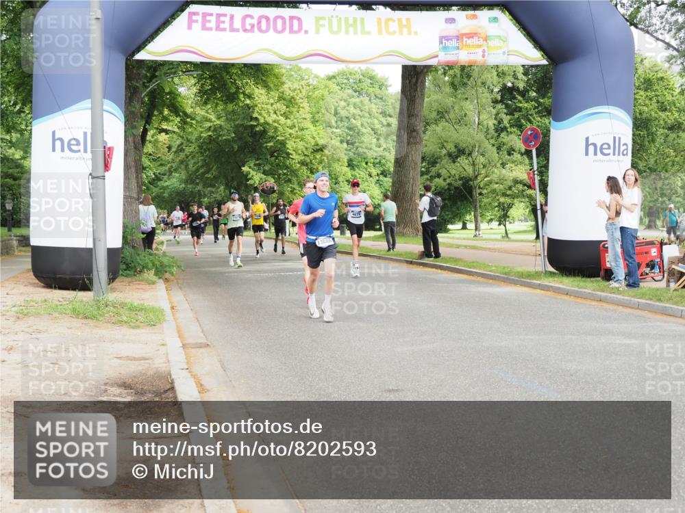 29.06.2025 - hella hamburg halbmarathon MichiJ http://msf.ph/oto/8202593 29.06.2025 10:21:50 Zwischen KM18-KM19 1407, 2746, 3935, 4463, 4679, 8062, 10927, 12899, 13686, 14028, 18562, 18563 meine-sportfotos.de