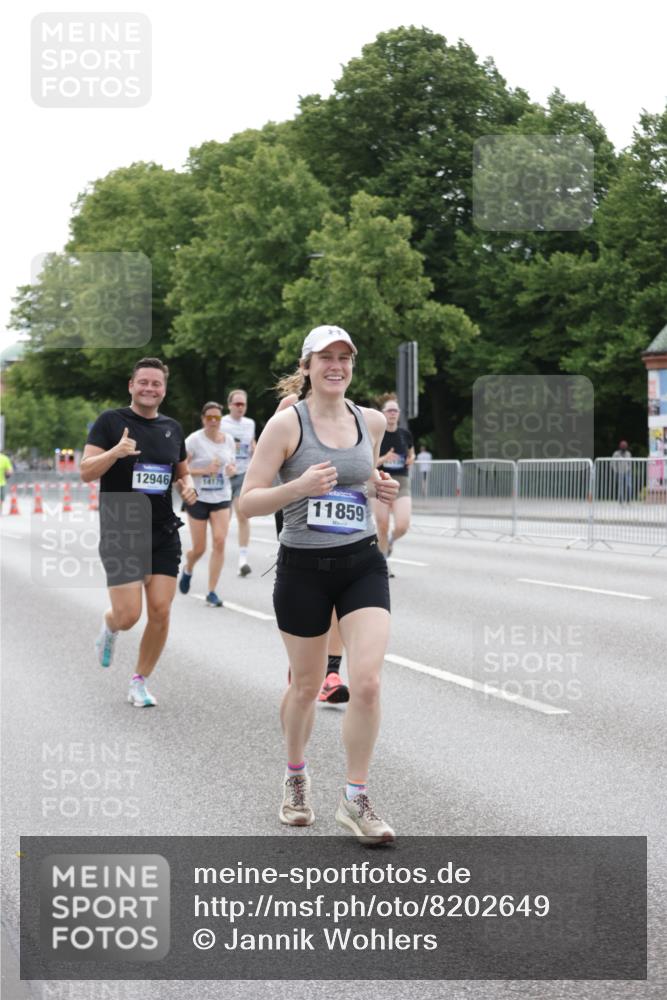 29.06.2025 - hella hamburg halbmarathon Jannik Wohlers http://msf.ph/oto/8202649 29.06.2025 10:25:35 Lombardsbrücke 1479, 4797, 5497, 6663, 8276, 10104, 10219, 11139, 11596, 11699, 11828, 11859, 12074, 12838, 12945, 12946, 14063, 14179, 14223, 14356, 14726, 17369, 19144 meine-sportfotos.de