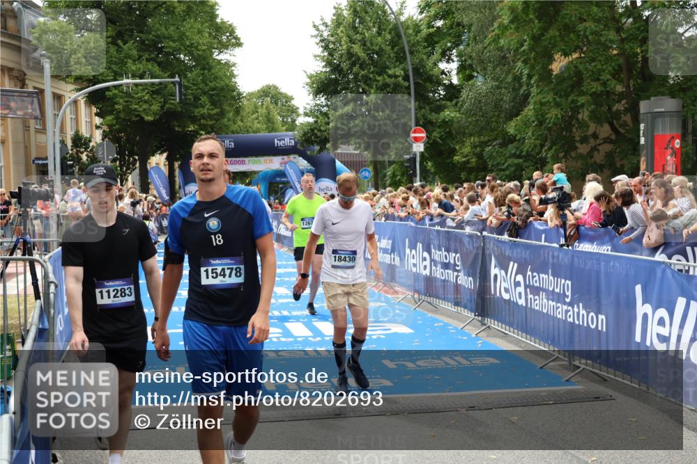 29.06.2025 - hella hamburg halbmarathon Zöllner http://msf.ph/oto/8202693 29.06.2025 10:47:51 Ziel 2340, 5915, 6836, 8564, 11961, 12679, 14383, 17229, 18356, 18430, 18836 meine-sportfotos.de