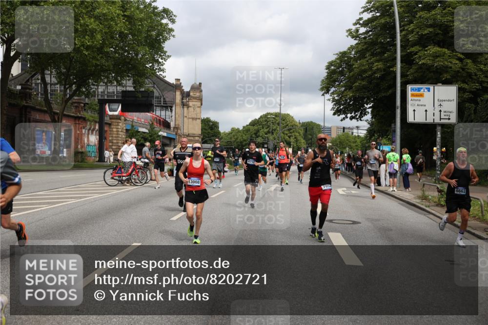 29.06.2025 - hella hamburg halbmarathon Yannick Fuchs http://msf.ph/oto/8202721 29.06.2025 10:44:48 20KM 1461, 1466, 1507, 1750, 1817, 2207, 2880, 3654, 4077, 4346, 4816, 5018, 5115, 6027, 6662, 6712, 6795, 7052, 7134, 7176, 7397, 7583, 7930, 7932, 8117, 8205, 8572, 8704, 8819, 9057, 11214, 11356, 11607, 12016, 12624, 12949, 13008, 13687, 13701, 13875, 14034, 14125, 14257, 14626, 15362, 15395, 15720, 15803, 15950, 16285, 16291, 16716, 17129, 17179, 17221, 17384, 18006, 18066, 18370, 18394, 18489, 18811 meine-sportfotos.de