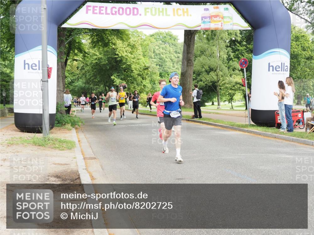 29.06.2025 - hella hamburg halbmarathon MichiJ http://msf.ph/oto/8202725 29.06.2025 10:21:50 Zwischen KM18-KM19 1407, 2746, 3935, 4463, 4679, 8062, 10927, 12899, 13686, 14028, 18562, 18563 meine-sportfotos.de