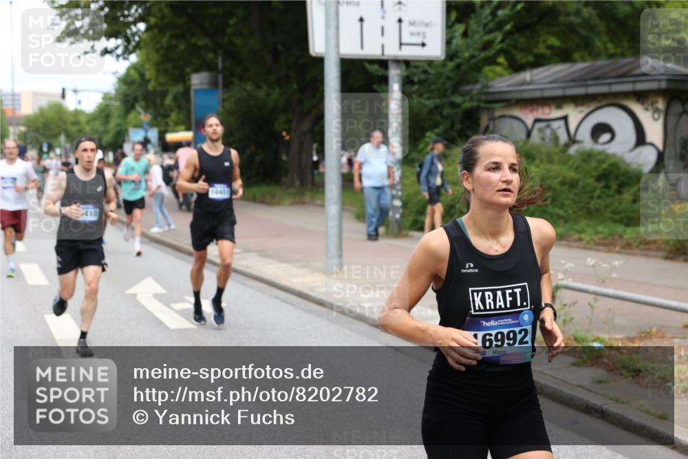 29.06.2025 - hella hamburg halbmarathon Yannick Fuchs http://msf.ph/oto/8202782 29.06.2025 10:32:09 20KM 1290, 1505, 2196, 2404, 3790, 5042, 5791, 5923, 6047, 6458, 9017, 9914, 9944, 10190, 10451, 10922, 11106, 11423, 12739, 12900, 13141, 13148, 13372, 13854, 14387, 15178, 15410, 16992, 17125, 17137, 18103, 18159, 18216, 18357, 18986 meine-sportfotos.de
