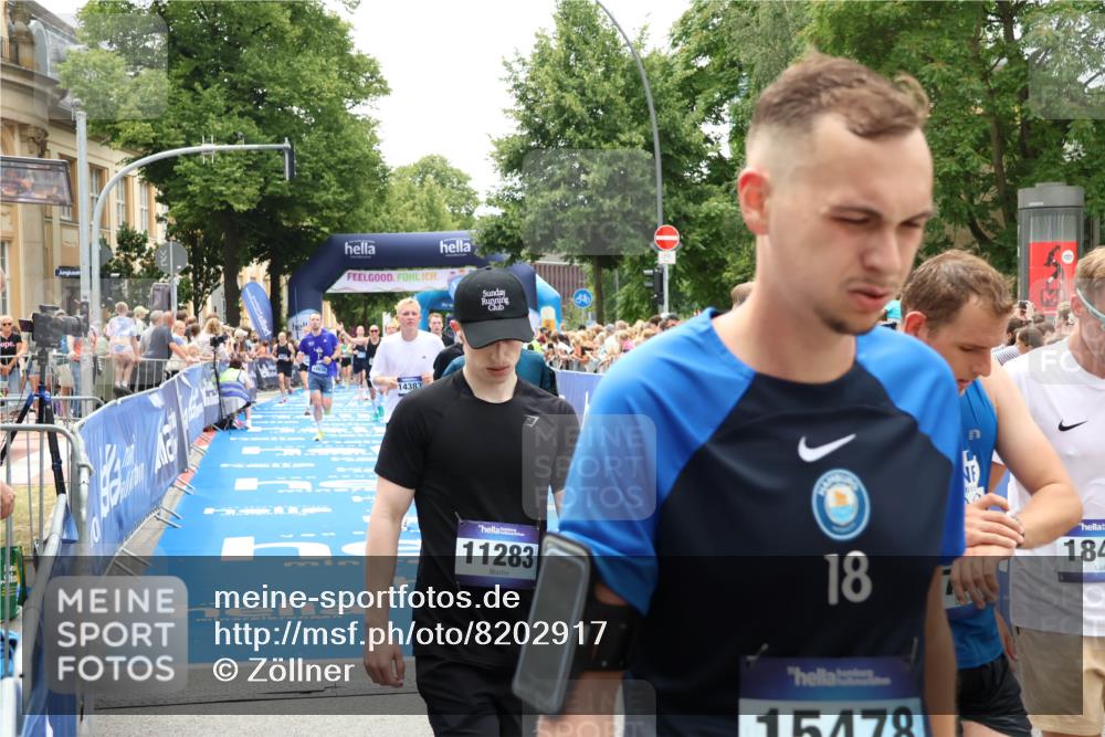 29.06.2025 - hella hamburg halbmarathon Zöllner http://msf.ph/oto/8202917 29.06.2025 10:47:54 Ziel 2340, 5915, 6836, 8564, 11961, 12679, 14383, 14730, 17451, 18356, 18836 meine-sportfotos.de