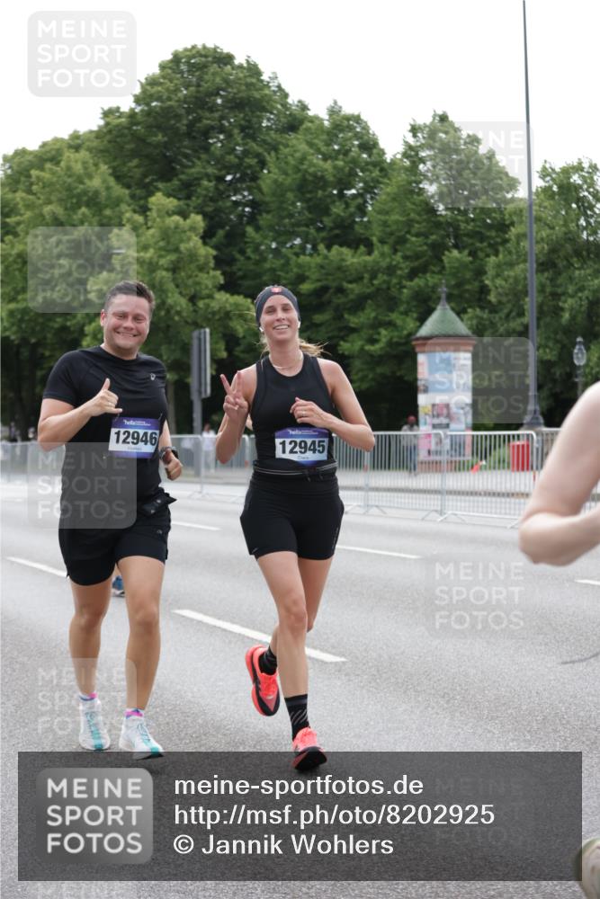 29.06.2025 - hella hamburg halbmarathon Jannik Wohlers http://msf.ph/oto/8202925 29.06.2025 10:25:37 Lombardsbrücke 1479, 4797, 5497, 6663, 8276, 8674, 10219, 11139, 11596, 11828, 11859, 12838, 12945, 12946, 14063, 14179, 14223, 14356, 14726, 17369, 19144 meine-sportfotos.de