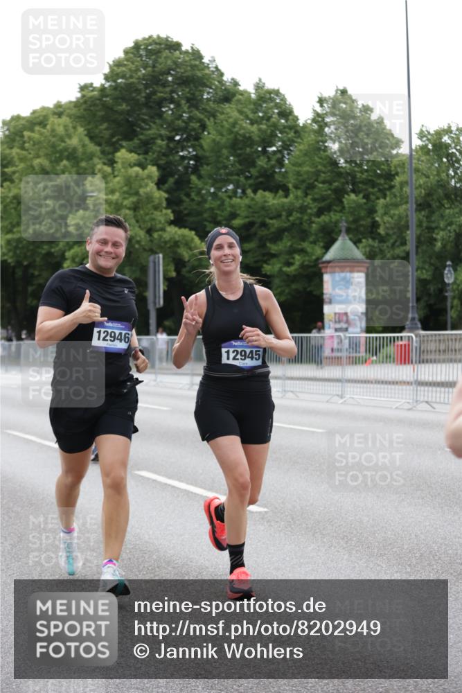 29.06.2025 - hella hamburg halbmarathon Jannik Wohlers http://msf.ph/oto/8202949 29.06.2025 10:25:37 Lombardsbrücke 1479, 4797, 5497, 6663, 8276, 8674, 10219, 11139, 11596, 11828, 11859, 12838, 12945, 12946, 14063, 14179, 14223, 14356, 14726, 17369, 19144 meine-sportfotos.de