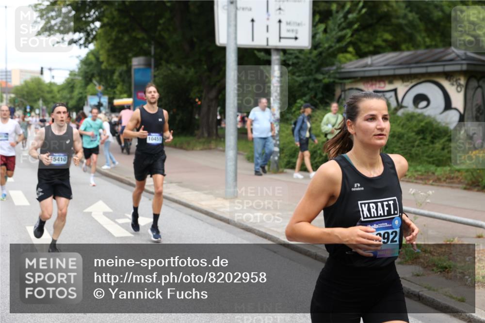 29.06.2025 - hella hamburg halbmarathon Yannick Fuchs http://msf.ph/oto/8202958 29.06.2025 10:32:09 20KM 1290, 1505, 2196, 2404, 3790, 5042, 5791, 5923, 6047, 6458, 9017, 9914, 9944, 10190, 10451, 10922, 11106, 11423, 12739, 12900, 13141, 13148, 13372, 13854, 14387, 15178, 15410, 16992, 17125, 17137, 18103, 18159, 18216, 18357, 18986 meine-sportfotos.de