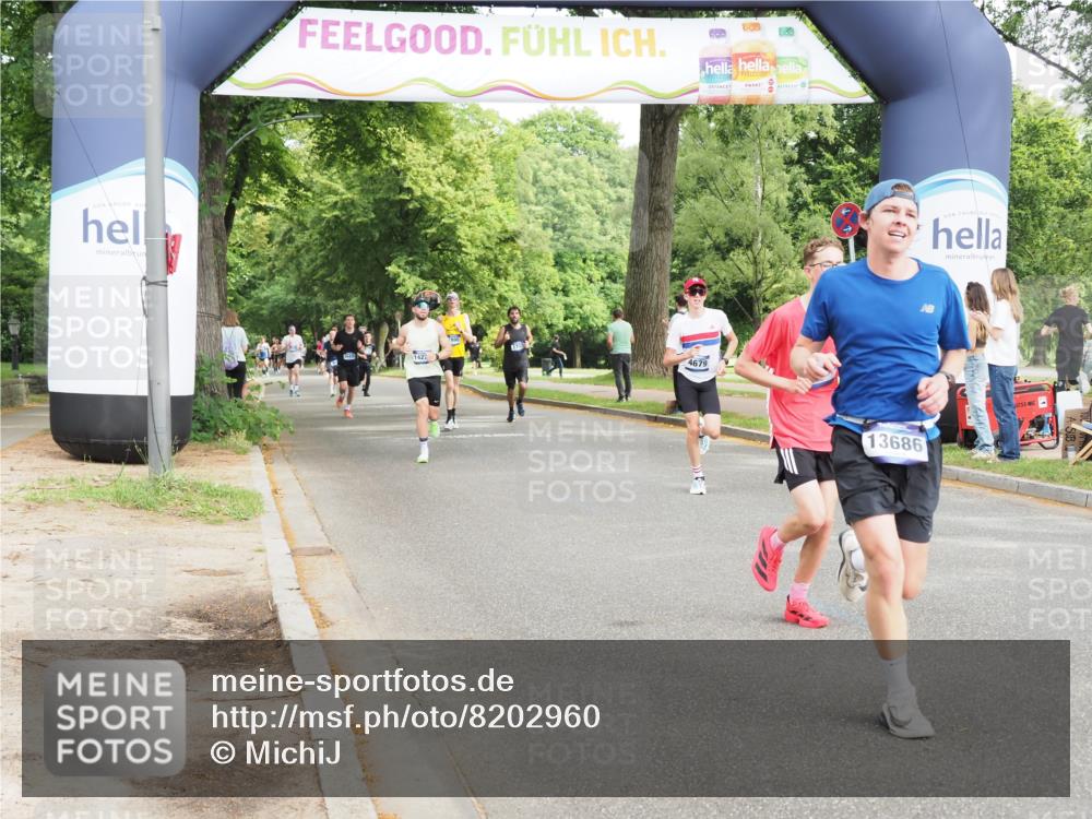 29.06.2025 - hella hamburg halbmarathon MichiJ http://msf.ph/oto/8202960 29.06.2025 10:21:51 Zwischen KM18-KM19 1407, 2746, 4463, 4679, 8062, 10927, 11150, 12899, 13686, 14028, 18562, 18563 meine-sportfotos.de