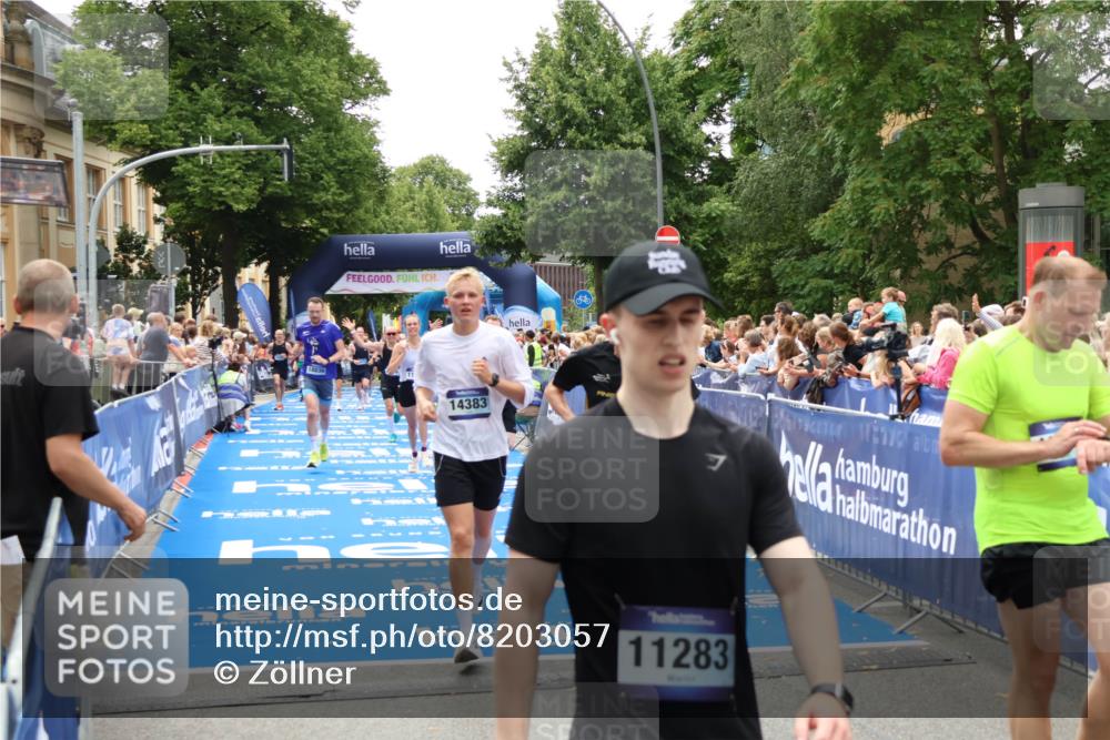 29.06.2025 - hella hamburg halbmarathon Zöllner http://msf.ph/oto/8203057 29.06.2025 10:47:56 Ziel 1604, 1613, 5022, 6836, 8564, 11961, 14383, 14730, 15333, 17451, 18356, 18836 meine-sportfotos.de