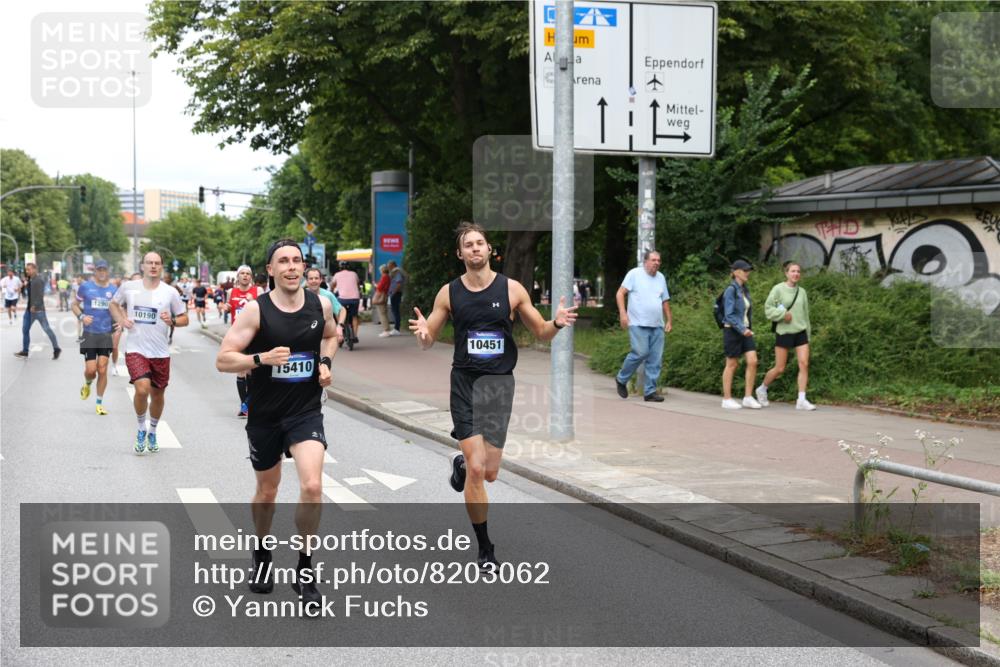 29.06.2025 - hella hamburg halbmarathon Yannick Fuchs http://msf.ph/oto/8203062 29.06.2025 10:32:09 20KM 1290, 1505, 2196, 2404, 3790, 5042, 5791, 5923, 6047, 6458, 9017, 9914, 9944, 10190, 10451, 10922, 11106, 11423, 12739, 12900, 13141, 13148, 13372, 13854, 14387, 15178, 15410, 16992, 17125, 17137, 18103, 18159, 18216, 18357, 18986 meine-sportfotos.de
