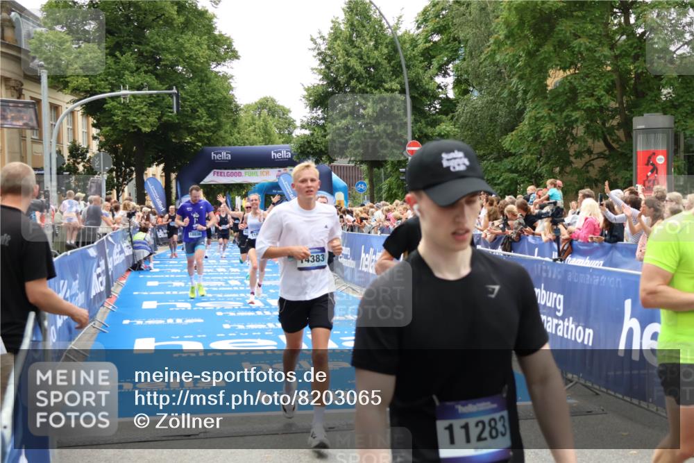 29.06.2025 - hella hamburg halbmarathon Zöllner http://msf.ph/oto/8203065 29.06.2025 10:47:56 Ziel 1604, 1613, 5022, 6836, 8564, 11961, 14383, 14730, 15333, 17451, 18356, 18836 meine-sportfotos.de