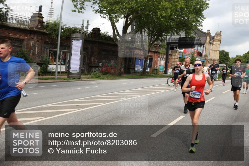 29.06.2025 - hella hamburg halbmarathon Yannick Fuchs http://msf.ph/oto/8203086 29.06.2025 10:44:49 20KM 1461, 1466, 1507, 1750, 1817, 2207, 2880, 3654, 4077, 4346, 4816, 5018, 5115, 6027, 6662, 6712, 6795, 7052, 7134, 7176, 7397, 7583, 7930, 7932, 8117, 8205, 8572, 8704, 8819, 9057, 11214, 11356, 11607, 12016, 12624, 12949, 13008, 13687, 13701, 13808, 13875, 14034, 14125, 14257, 14626, 15362, 15395, 15720, 15803, 16285, 16291, 16716, 17129, 17179, 17221, 17384, 18006, 18066, 18182, 18370, 18394, 18489 meine-sportfotos.de