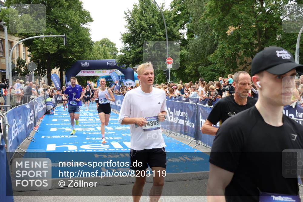 29.06.2025 - hella hamburg halbmarathon Zöllner http://msf.ph/oto/8203119 29.06.2025 10:47:57 Ziel 1604, 1613, 5022, 6836, 11961, 14730, 15333, 16766, 17451, 18356, 18836 meine-sportfotos.de