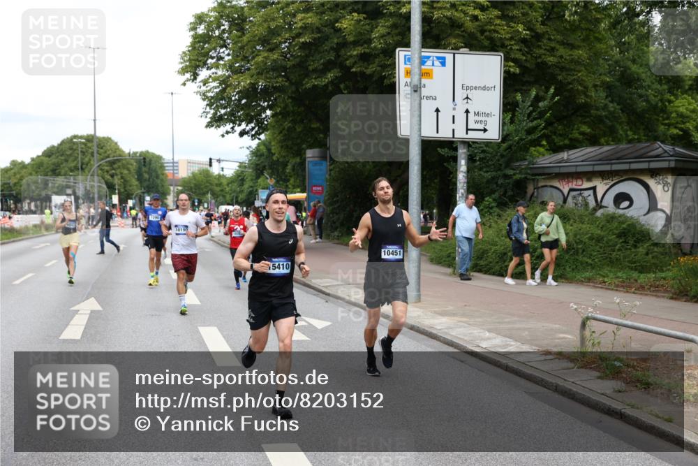 29.06.2025 - hella hamburg halbmarathon Yannick Fuchs http://msf.ph/oto/8203152 29.06.2025 10:32:09 20KM 1290, 1505, 2196, 2404, 3790, 5042, 5791, 5923, 6047, 6458, 9017, 9914, 9944, 10190, 10451, 10922, 11106, 11423, 12739, 12900, 13141, 13148, 13372, 13854, 14387, 15178, 15410, 16992, 17125, 17137, 18103, 18159, 18216, 18357, 18986 meine-sportfotos.de