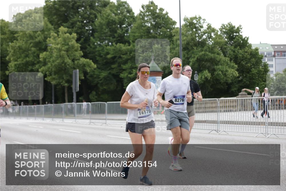 29.06.2025 - hella hamburg halbmarathon Jannik Wohlers http://msf.ph/oto/8203154 29.06.2025 10:25:39 Lombardsbrücke 4797, 5497, 6159, 6663, 8276, 8674, 10219, 11139, 11596, 11828, 11859, 12838, 12945, 12946, 14063, 14179, 14223, 14356, 14726, 17369, 19144 meine-sportfotos.de