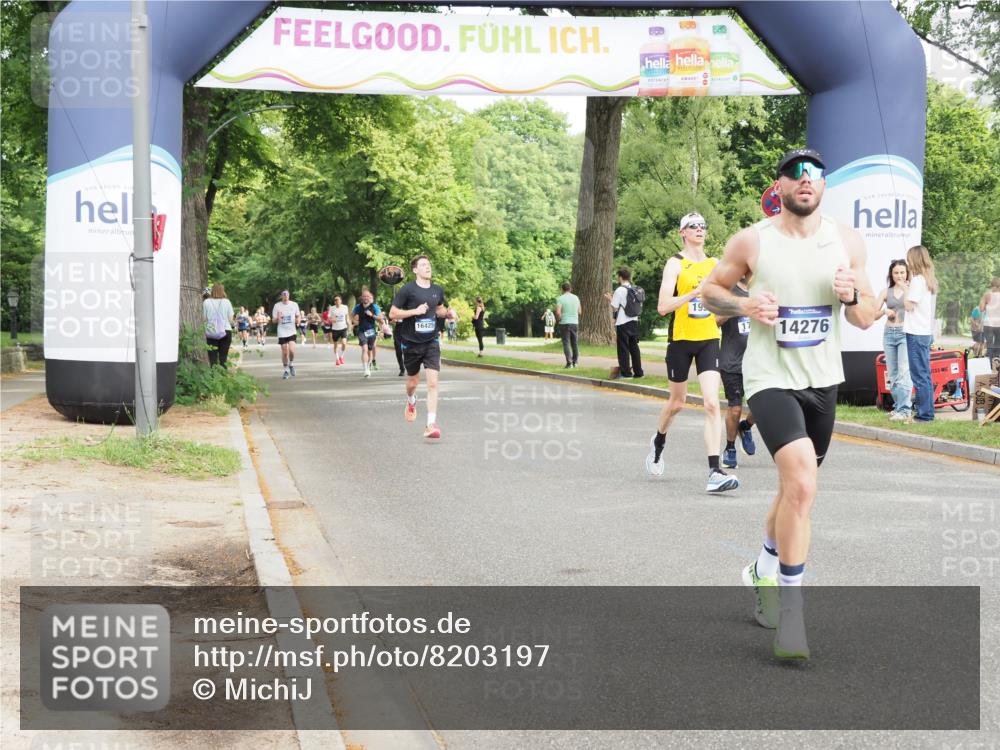 29.06.2025 - hella hamburg halbmarathon MichiJ http://msf.ph/oto/8203197 29.06.2025 10:21:55 Zwischen KM18-KM19 1707, 1990, 4463, 4679, 10927, 11150, 13686, 14276, 16425 meine-sportfotos.de