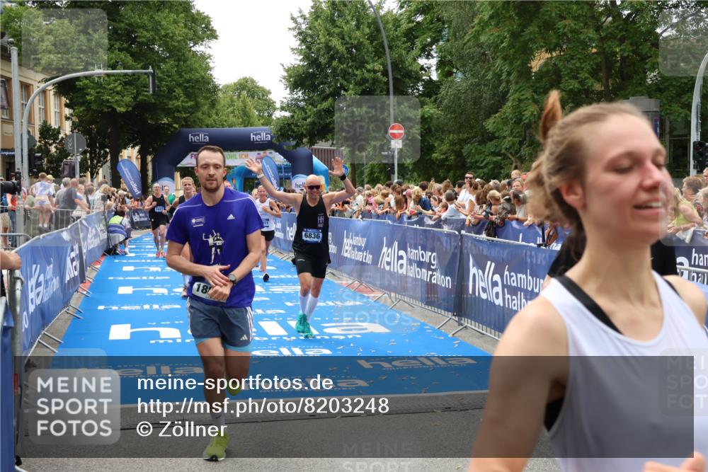 29.06.2025 - hella hamburg halbmarathon Zöllner http://msf.ph/oto/8203248 29.06.2025 10:47:59 Ziel 1604, 1613, 4528, 5022, 6836, 14730, 15333, 16766, 17451, 18206, 18836, 18922, 19198 meine-sportfotos.de