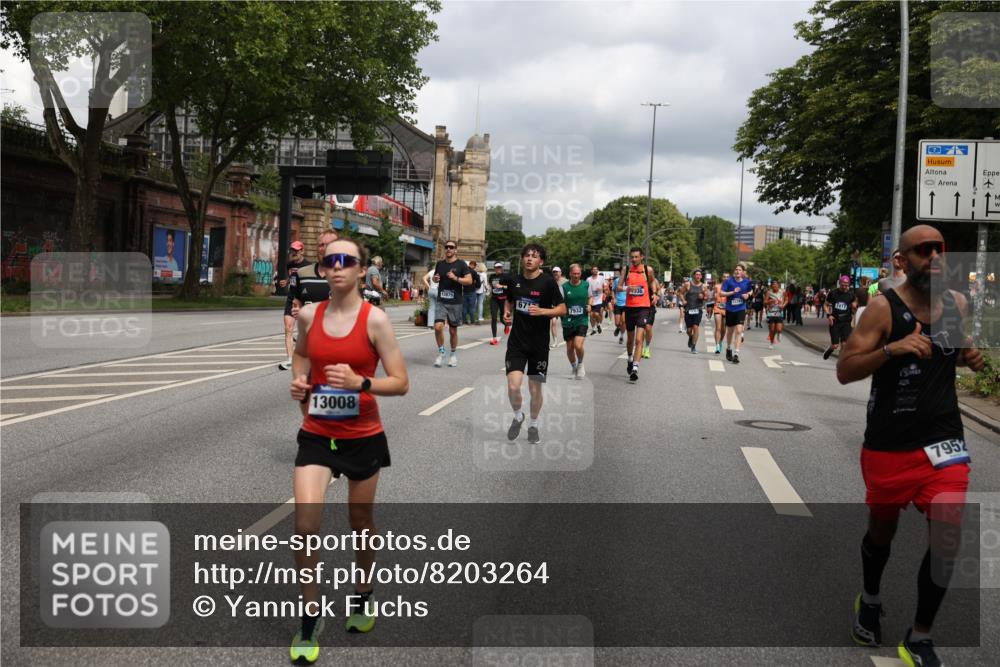 29.06.2025 - hella hamburg halbmarathon Yannick Fuchs http://msf.ph/oto/8203264 29.06.2025 10:44:49 20KM 1461, 1466, 1507, 1750, 1817, 2207, 2880, 3654, 4077, 4346, 4816, 5018, 5115, 6027, 6662, 6712, 6795, 7052, 7134, 7176, 7397, 7583, 7930, 7932, 8117, 8205, 8572, 8704, 8819, 9057, 11214, 11356, 11607, 12016, 12624, 12949, 13008, 13687, 13701, 13808, 13875, 14034, 14125, 14257, 14626, 15362, 15395, 15720, 15803, 16285, 16291, 16716, 17129, 17179, 17221, 17384, 18006, 18066, 18182, 18370, 18394, 18489 meine-sportfotos.de