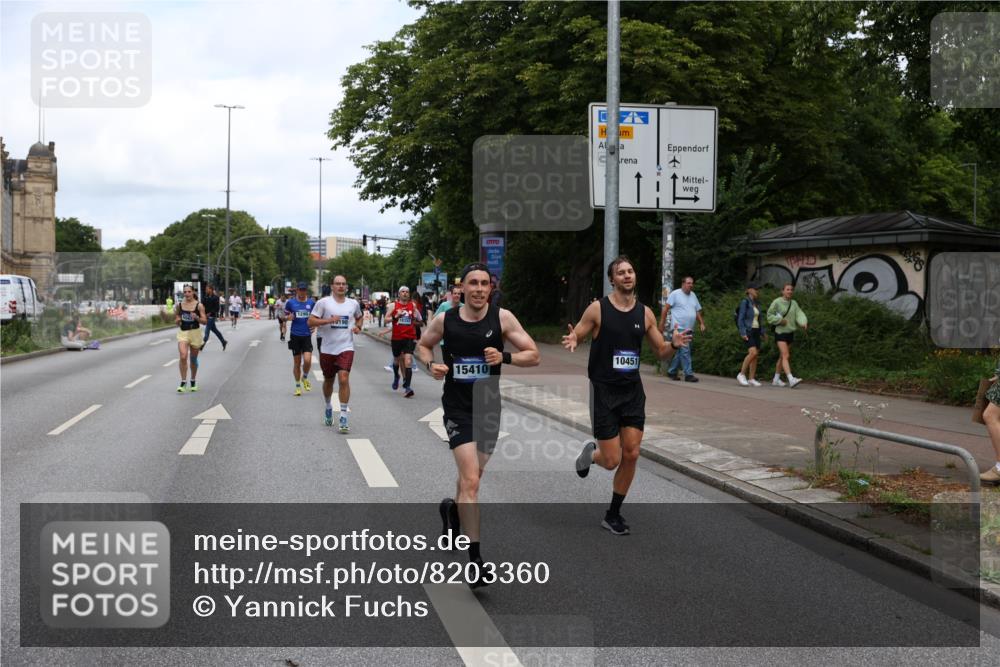 29.06.2025 - hella hamburg halbmarathon Yannick Fuchs http://msf.ph/oto/8203360 29.06.2025 10:32:10 20KM 1290, 1505, 2196, 2404, 3790, 5042, 5791, 5923, 6047, 6458, 9017, 9914, 9944, 10190, 10451, 10922, 11106, 11423, 12739, 12900, 13141, 13148, 13372, 13854, 14387, 15410, 16992, 17137, 18103, 18159, 18216, 18357, 18986 meine-sportfotos.de