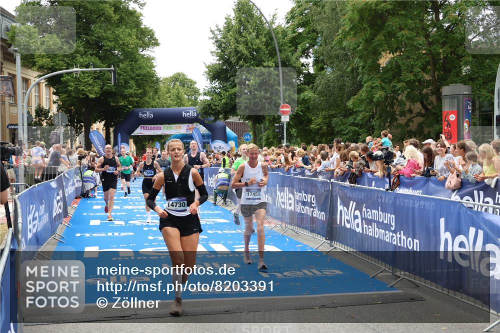 29.06.2025 - hella hamburg halbmarathon Zöllner http://msf.ph/oto/8203391 29.06.2025 10:48:01 Ziel 1604, 1613, 4528, 4601, 5022, 6377, 12808, 14730, 15333, 16766, 17451, 18206, 18922, 19198 meine-sportfotos.de
