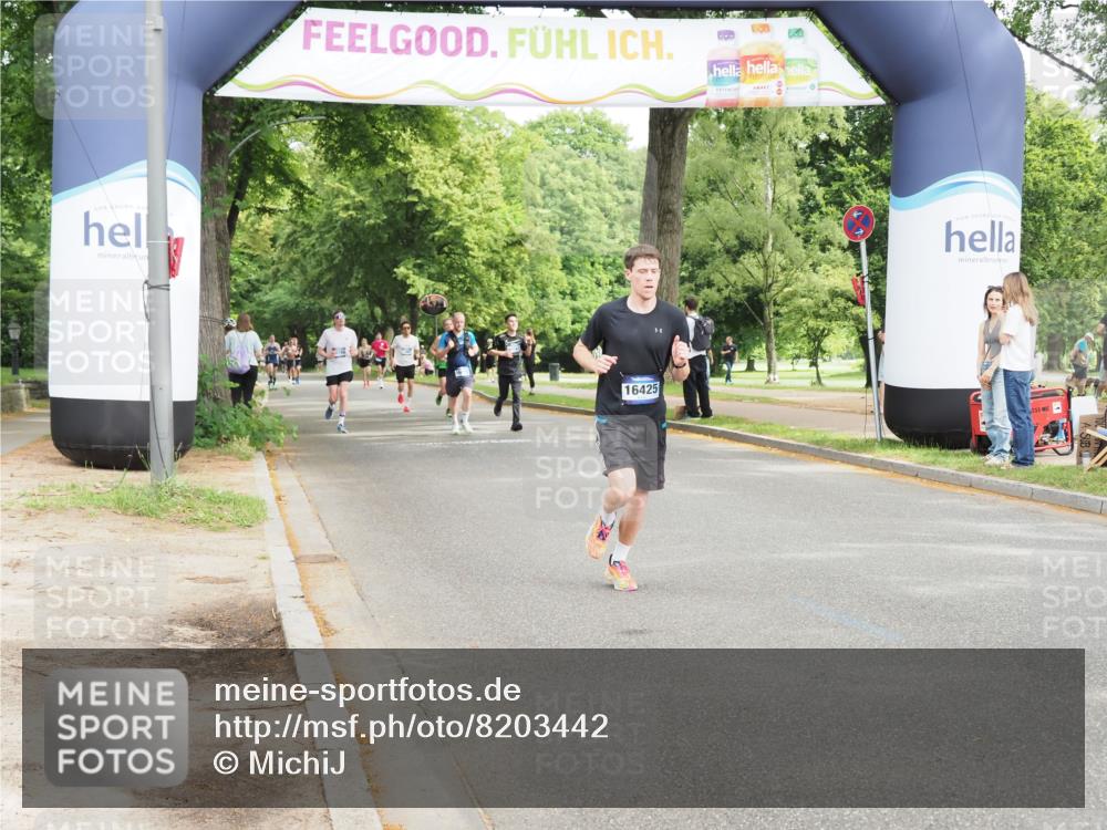 29.06.2025 - hella hamburg halbmarathon MichiJ http://msf.ph/oto/8203442 29.06.2025 10:21:56 Zwischen KM18-KM19 1707, 1990, 4679, 11150, 13686, 14276, 16425 meine-sportfotos.de