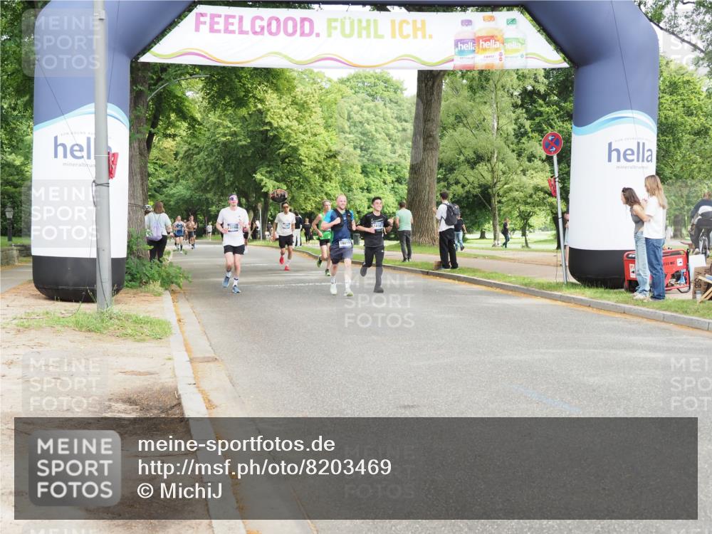 29.06.2025 - hella hamburg halbmarathon MichiJ http://msf.ph/oto/8203469 29.06.2025 10:21:58 Zwischen KM18-KM19 1707, 1990, 4679, 11150, 14276, 16425 meine-sportfotos.de