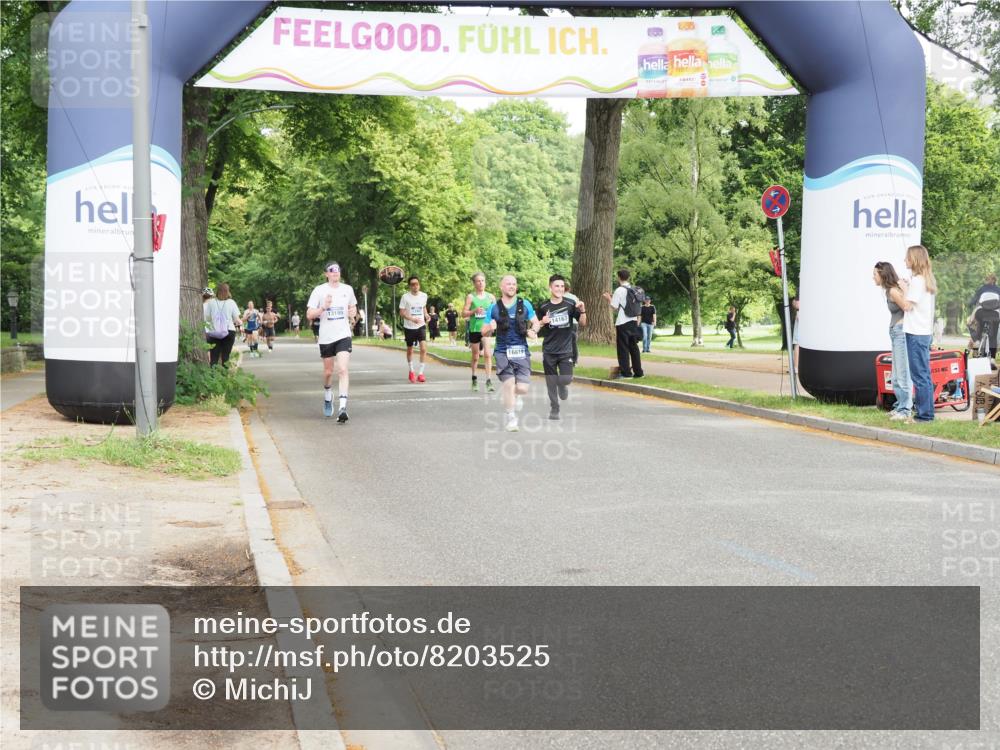 29.06.2025 - hella hamburg halbmarathon MichiJ http://msf.ph/oto/8203525 29.06.2025 10:21:58 Zwischen KM18-KM19 1707, 1990, 4679, 11150, 14276, 16425 meine-sportfotos.de