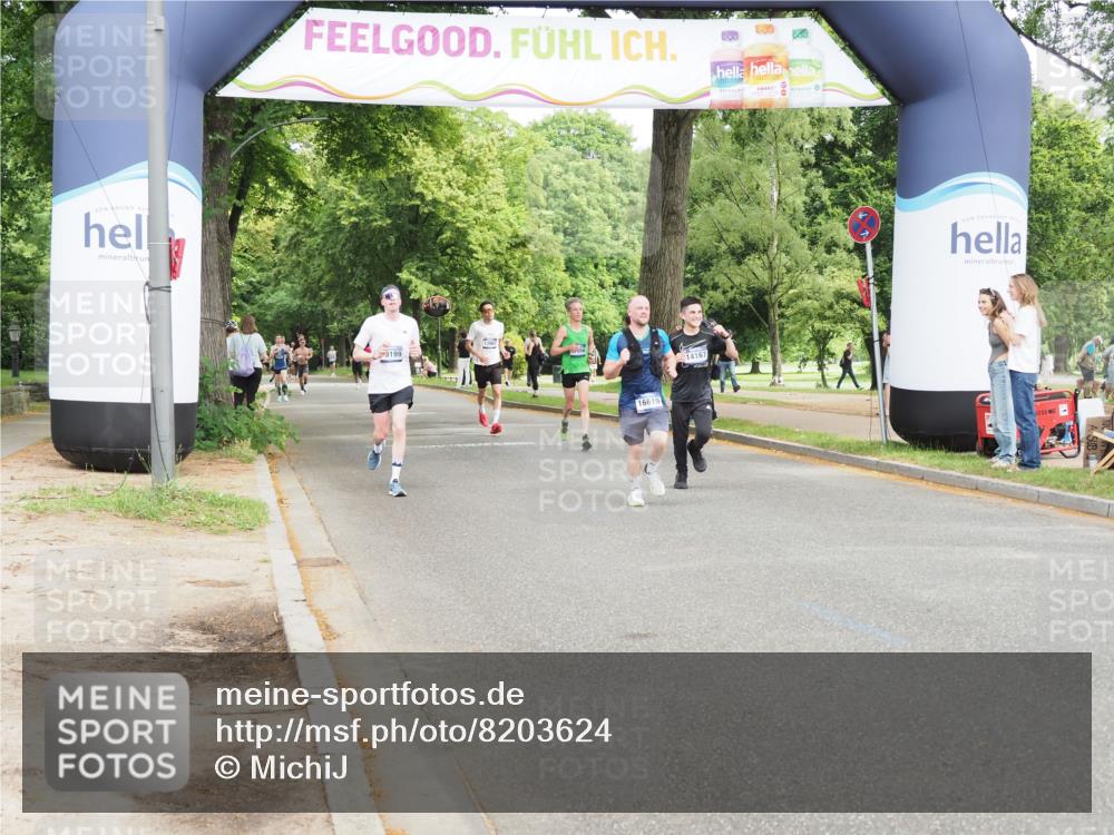 29.06.2025 - hella hamburg halbmarathon MichiJ http://msf.ph/oto/8203624 29.06.2025 10:21:59 Zwischen KM18-KM19 1707, 1990, 11150, 14276, 16425, 16619 meine-sportfotos.de