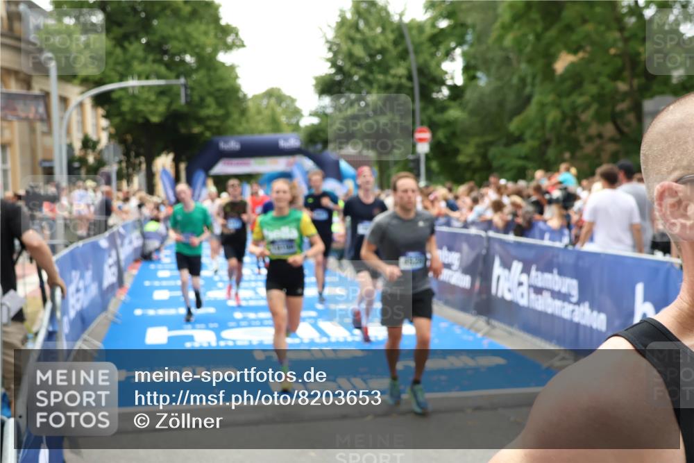 29.06.2025 - hella hamburg halbmarathon Zöllner http://msf.ph/oto/8203653 29.06.2025 10:48:06 Ziel 1086, 4324, 4528, 4601, 4711, 6377, 9638, 12706, 12724, 12747, 12808, 13570, 16149, 16766, 18206, 18922, 19198 meine-sportfotos.de