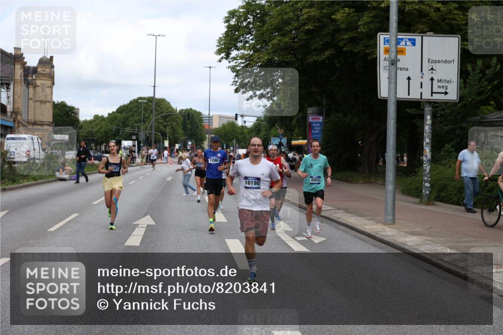 29.06.2025 - hella hamburg halbmarathon Yannick Fuchs http://msf.ph/oto/8203841 29.06.2025 10:32:11 20KM 1290, 1505, 2196, 2404, 3790, 5042, 5791, 5923, 6047, 6458, 9017, 9914, 9944, 10190, 10451, 10922, 11106, 11423, 12739, 12900, 13141, 13148, 13372, 15410, 16992, 17137, 18103, 18159, 18193, 18216, 18357, 18986 meine-sportfotos.de