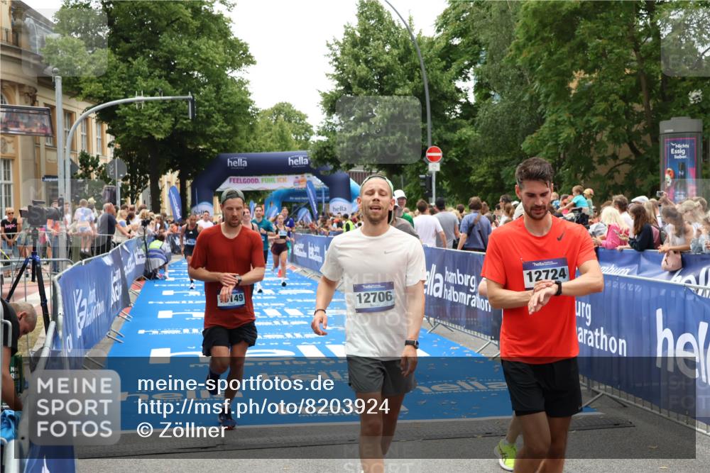 29.06.2025 - hella hamburg halbmarathon Zöllner http://msf.ph/oto/8203924 29.06.2025 10:48:12 Ziel 1914, 4324, 4711, 9544, 9626, 9638, 12685, 12706, 13570, 14192, 14814, 15590, 15973, 15981, 16094, 16149, 16269 meine-sportfotos.de
