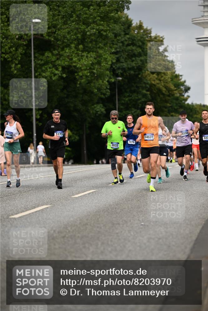 29.06.2025 - hella hamburg halbmarathon Dr. Thomas Lammeyer http://msf.ph/oto/8203970 29.06.2025 10:11:55 Kennedybrücke 1079, 1173, 1427, 1893, 2032, 2136, 3328, 3922, 3929, 4228, 5242, 5899, 6196, 6707, 6713, 6715, 7019, 7476, 7760, 9338, 9967 meine-sportfotos.de