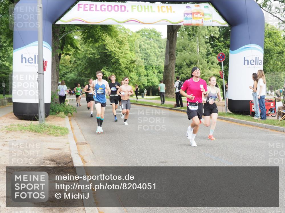 29.06.2025 - hella hamburg halbmarathon MichiJ http://msf.ph/oto/8204051 29.06.2025 10:22:08 Zwischen KM18-KM19 4749, 13199, 13961, 14289, 15887, 17056 meine-sportfotos.de
