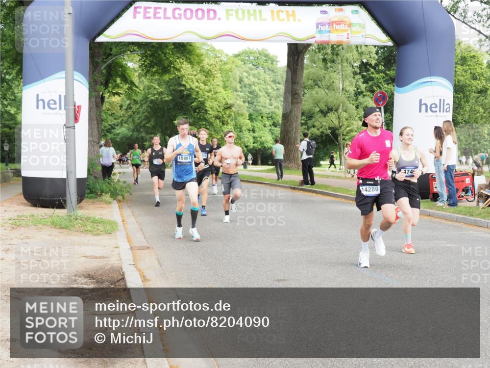 29.06.2025 - hella hamburg halbmarathon MichiJ http://msf.ph/oto/8204090 29.06.2025 10:22:09 Zwischen KM18-KM19 4749, 11929, 13199, 13961, 14289, 15887, 17056, 17175 meine-sportfotos.de