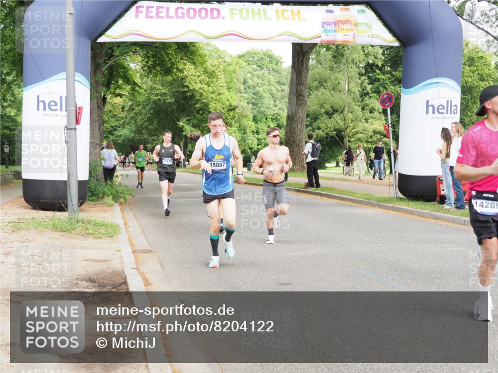 29.06.2025 - hella hamburg halbmarathon MichiJ http://msf.ph/oto/8204122 29.06.2025 10:22:09 Zwischen KM18-KM19 4749, 11929, 13199, 13961, 14289, 15887, 17056, 17175 meine-sportfotos.de