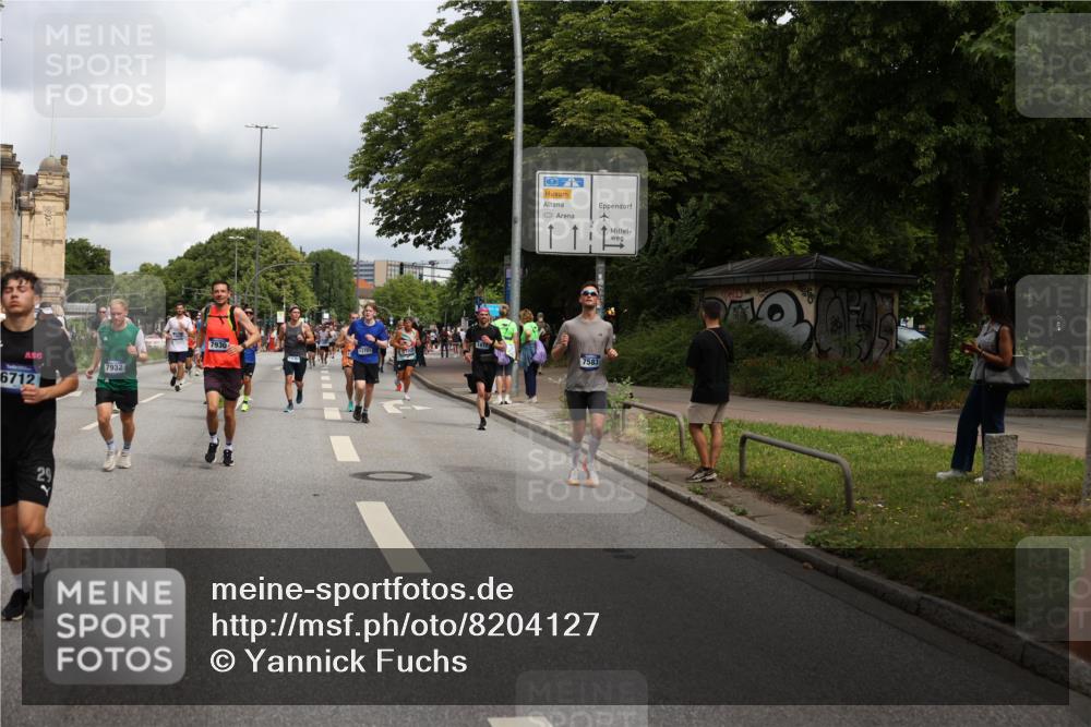 29.06.2025 - hella hamburg halbmarathon Yannick Fuchs http://msf.ph/oto/8204127 29.06.2025 10:44:50 20KM 1461, 1466, 1750, 1817, 2207, 2880, 3654, 4077, 4346, 4816, 5018, 5115, 6027, 6662, 6712, 6795, 7052, 7134, 7397, 7583, 7930, 7932, 8117, 8205, 8572, 8704, 8819, 9057, 11214, 11356, 12016, 12624, 12949, 13008, 13687, 13701, 13808, 13875, 14034, 14125, 14257, 14626, 15362, 15395, 15720, 16285, 16291, 16716, 17129, 17179, 17221, 17384, 18006, 18182, 18370, 18394, 18413, 18489 meine-sportfotos.de