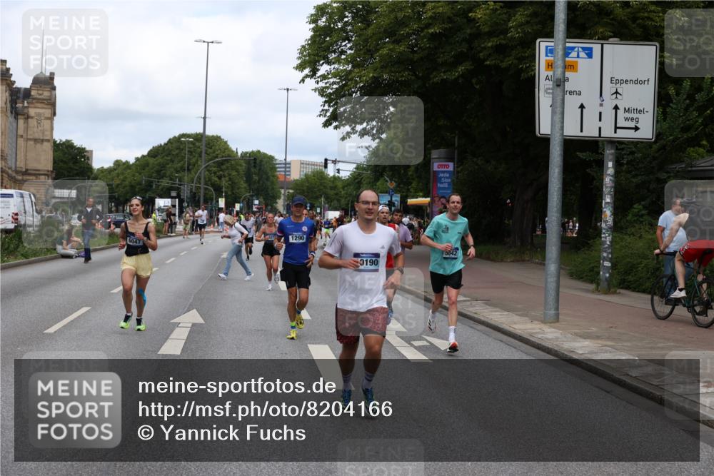 29.06.2025 - hella hamburg halbmarathon Yannick Fuchs http://msf.ph/oto/8204166 29.06.2025 10:32:11 20KM 1290, 1505, 2196, 2404, 3790, 5042, 5791, 5923, 6047, 6458, 9017, 9914, 9944, 10190, 10451, 10922, 11106, 11423, 12739, 12900, 13141, 13148, 13372, 15410, 16992, 17137, 18103, 18159, 18193, 18216, 18357, 18986 meine-sportfotos.de