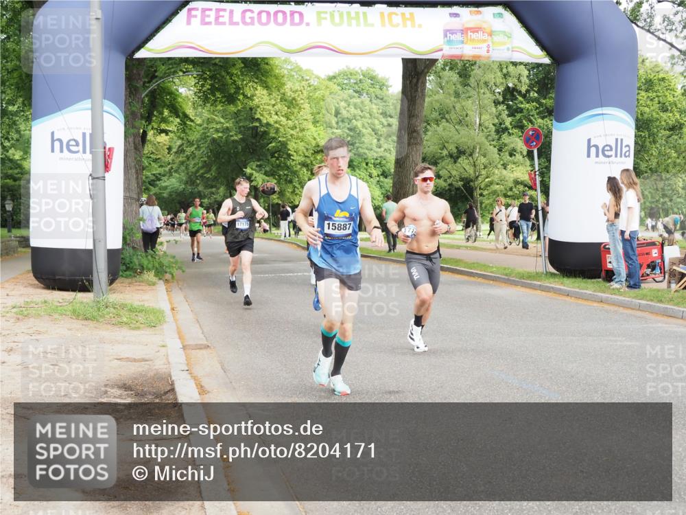 29.06.2025 - hella hamburg halbmarathon MichiJ http://msf.ph/oto/8204171 29.06.2025 10:22:10 Zwischen KM18-KM19 4749, 11929, 13961, 14289, 15887, 17056, 17117, 17175 meine-sportfotos.de