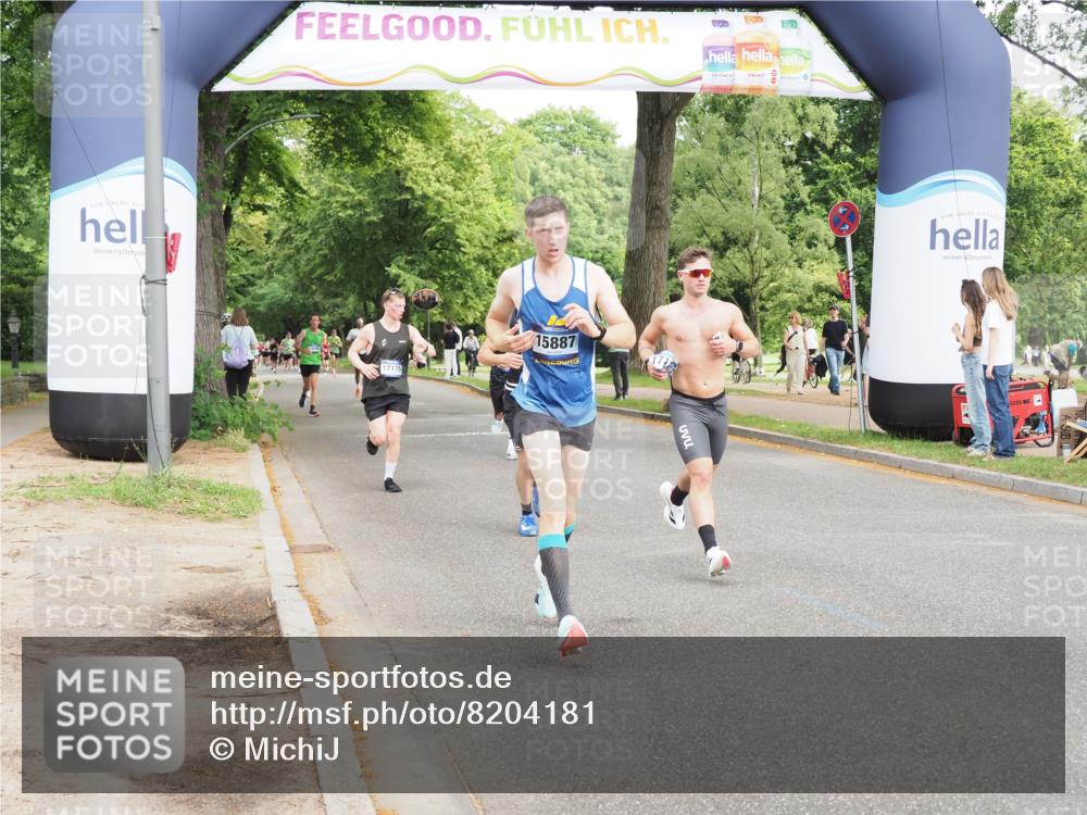 29.06.2025 - hella hamburg halbmarathon MichiJ http://msf.ph/oto/8204181 29.06.2025 10:22:10 Zwischen KM18-KM19 4749, 11929, 13961, 14289, 15887, 17056, 17117, 17175 meine-sportfotos.de