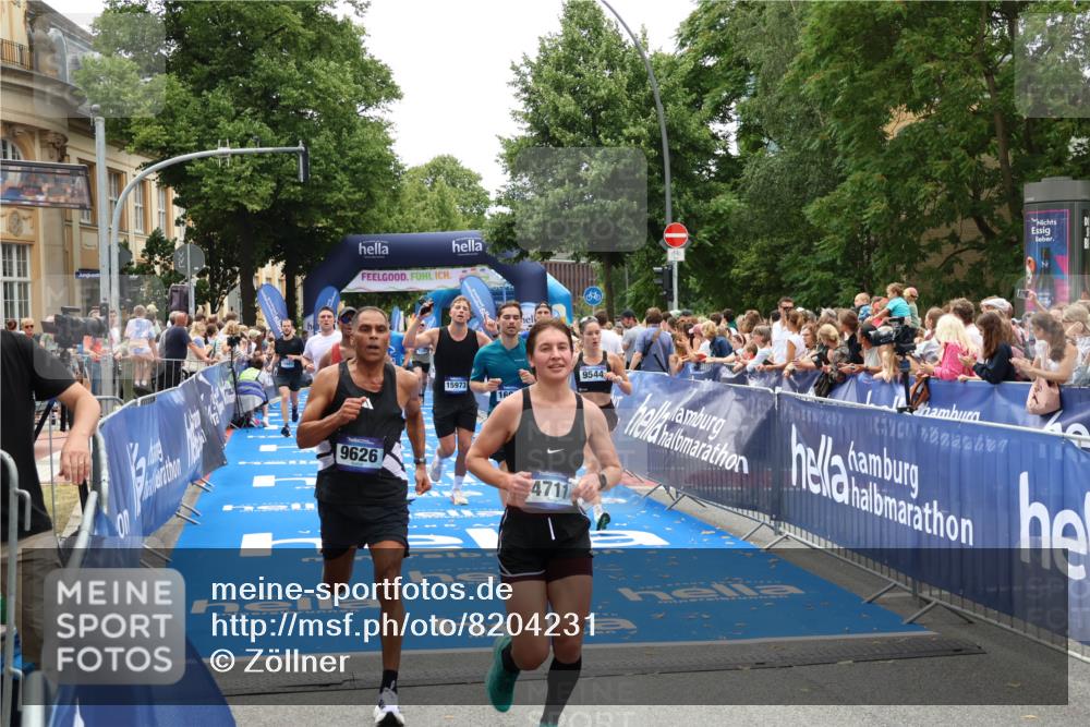 29.06.2025 - hella hamburg halbmarathon Zöllner http://msf.ph/oto/8204231 29.06.2025 10:48:15 Ziel 1914, 4711, 7599, 8916, 9544, 9626, 11211, 12685, 14192, 14797, 14814, 15590, 15629, 15973, 15981, 16094, 16269, 19127 meine-sportfotos.de