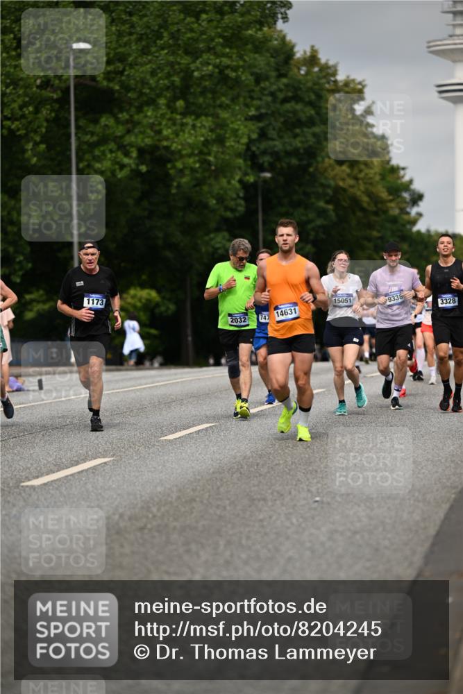 29.06.2025 - hella hamburg halbmarathon Dr. Thomas Lammeyer http://msf.ph/oto/8204245 29.06.2025 10:11:55 Kennedybrücke 1079, 1173, 1427, 1893, 2032, 2136, 3328, 3922, 3929, 4228, 5242, 5899, 6196, 6707, 6713, 6715, 7019, 7476, 7760, 9338, 9967 meine-sportfotos.de